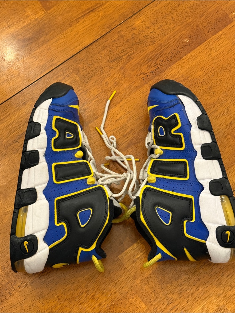 Nike Air More Uptempo Peace Love Basketball DC7300-400 Boys Size 7Y